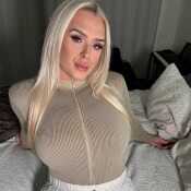 Mistress Aria