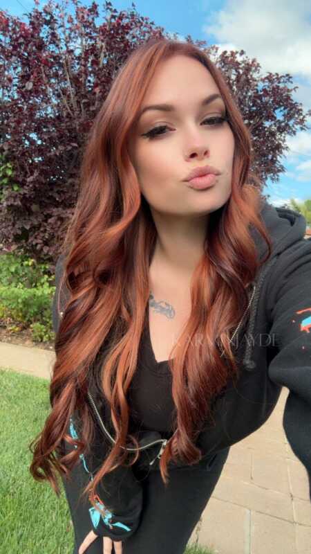 Mistress karmin profile photo
