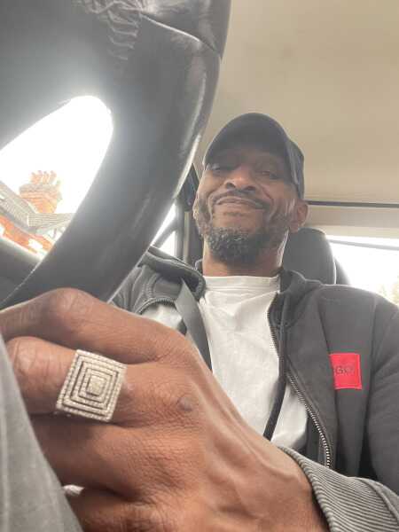 Ilovesquirters profile photo