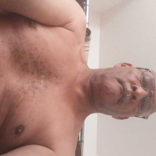 Hornyblack1958xfyjc