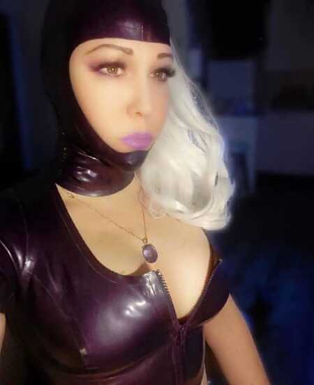 mistress4sub profile photo