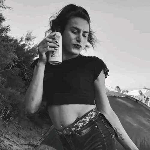 Elizabethqueenn35