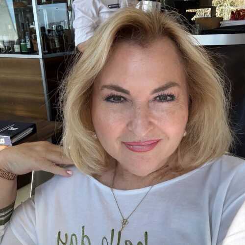 Anne 