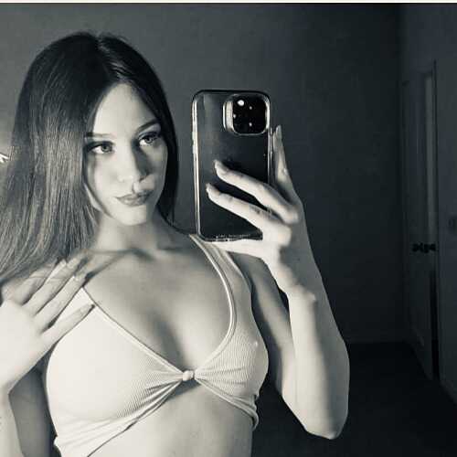 FlirtyStylisteiagea