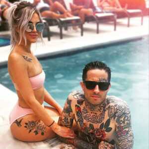 AmorousHeartthrobieeage