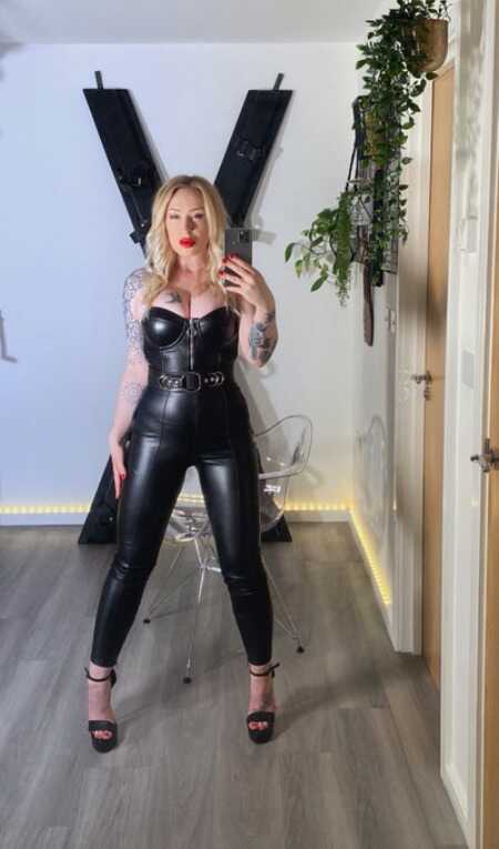 Mistress_ella2345 profile photo