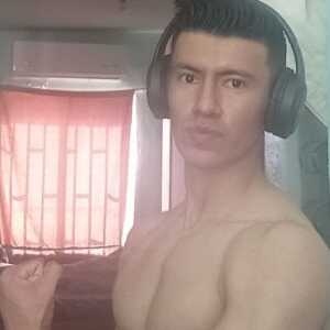 AttractiveLegendiecbaj