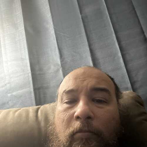 Mo