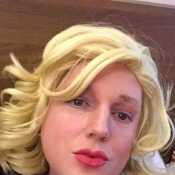 CrossdressBecca