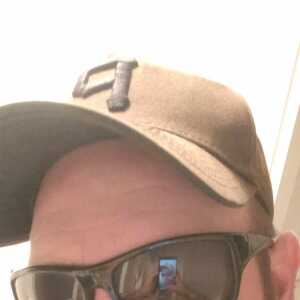 CoolLeaderbgeadc