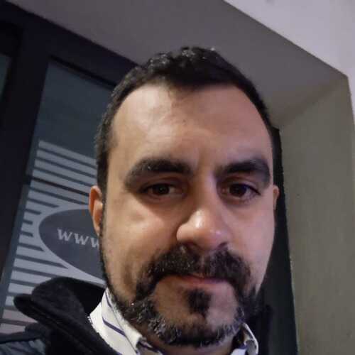 CharmingSocialite