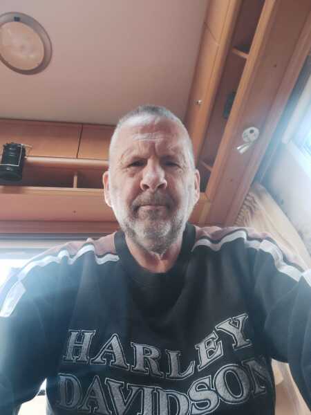 RadiantSpiritual3763dd profile photo