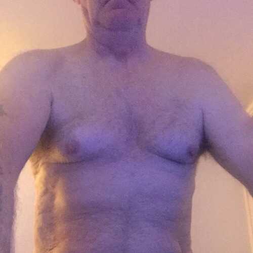 Hornydaddy52