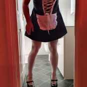 Kinkydressupcouple2