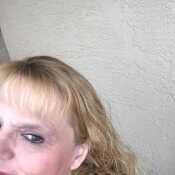 leslieaboni062