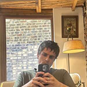SympatheticWriterjheijf