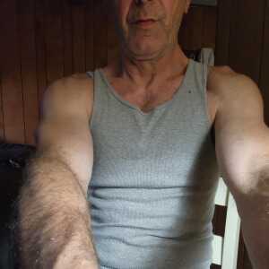 StunningFlirt9872cb