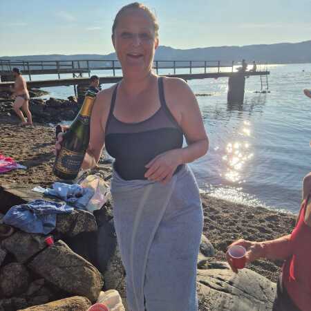 CharmingPainter68 profile photo