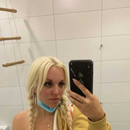 BlondieLaura24