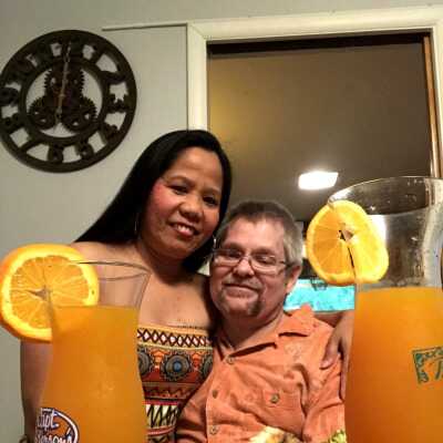 Couple, 54 and 47, couple member in Pleasant Grove