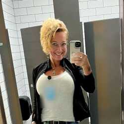 looking for sex is carolinakoonsJmea , 47 from from Oakfield