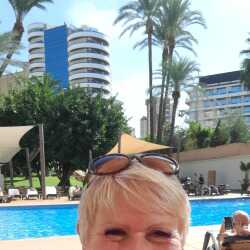 looking for sex is loveJanet , 40 from from Bellevue