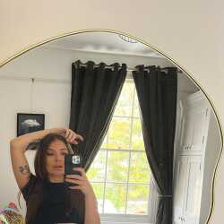 looking for sex is Dominant Mistress , 30 from from Alberta