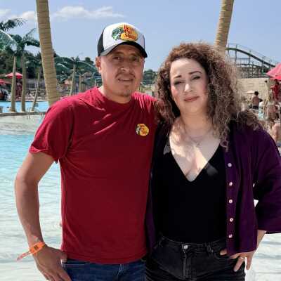 Member profile photo, couple in Hometown, Illinois