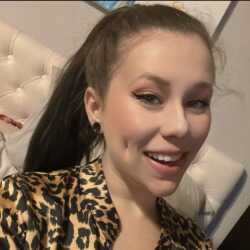 looking for sex is TryingsomethingnewFFM , 45 from from Pomfret Center